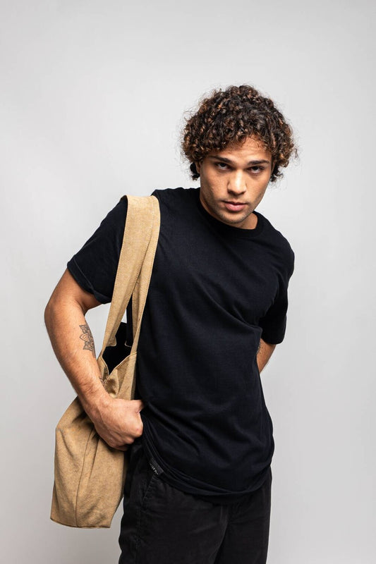 Camiseta Essential Preta