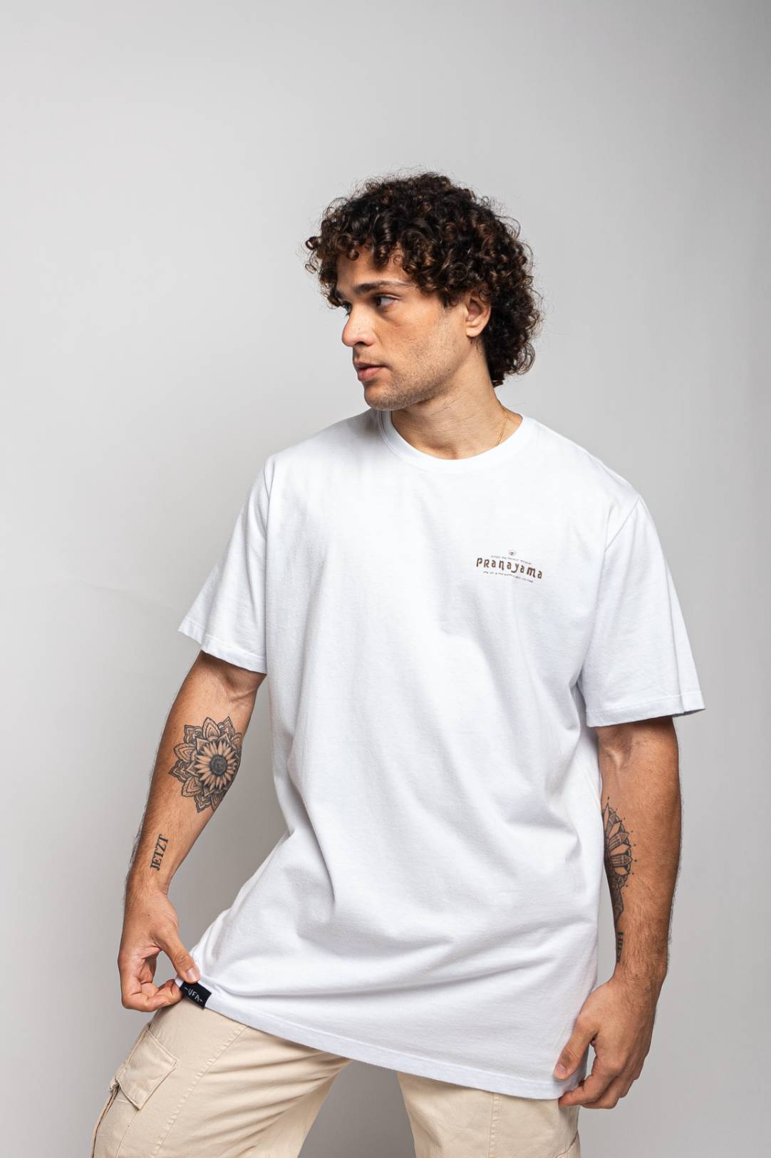Camiseta Pranayama Branca