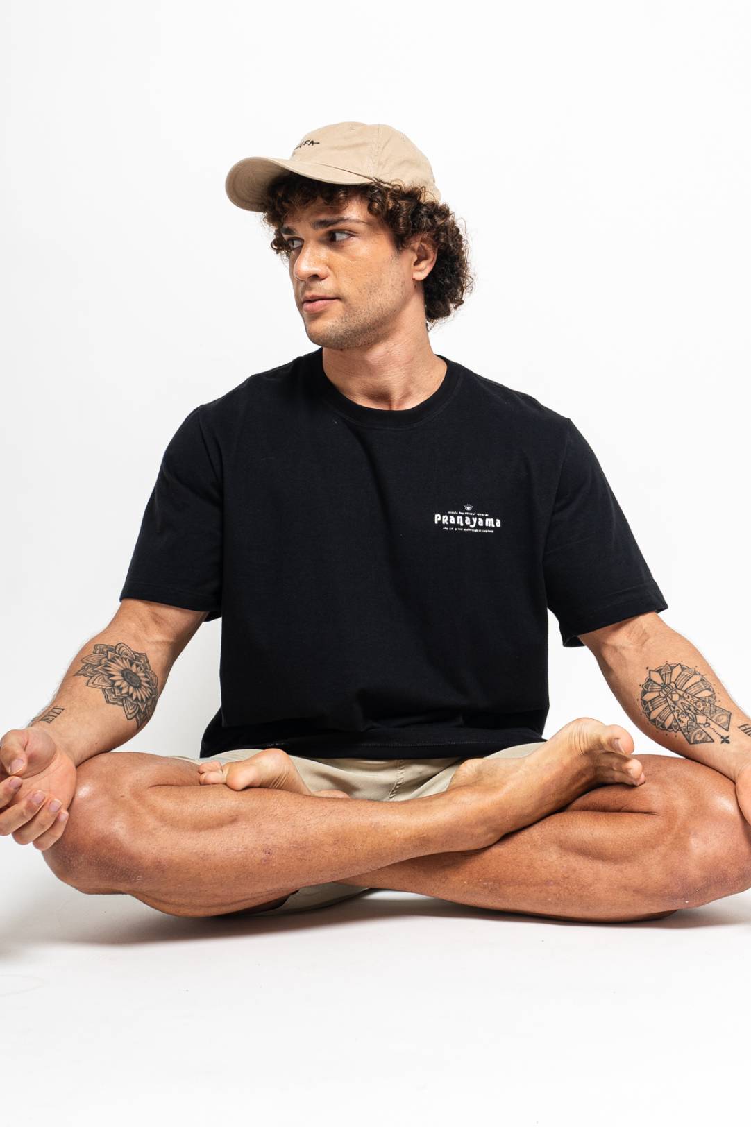Camiseta Pranayama Preta