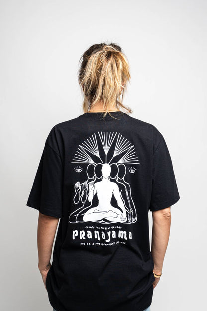 Camiseta Pranayama Preta
